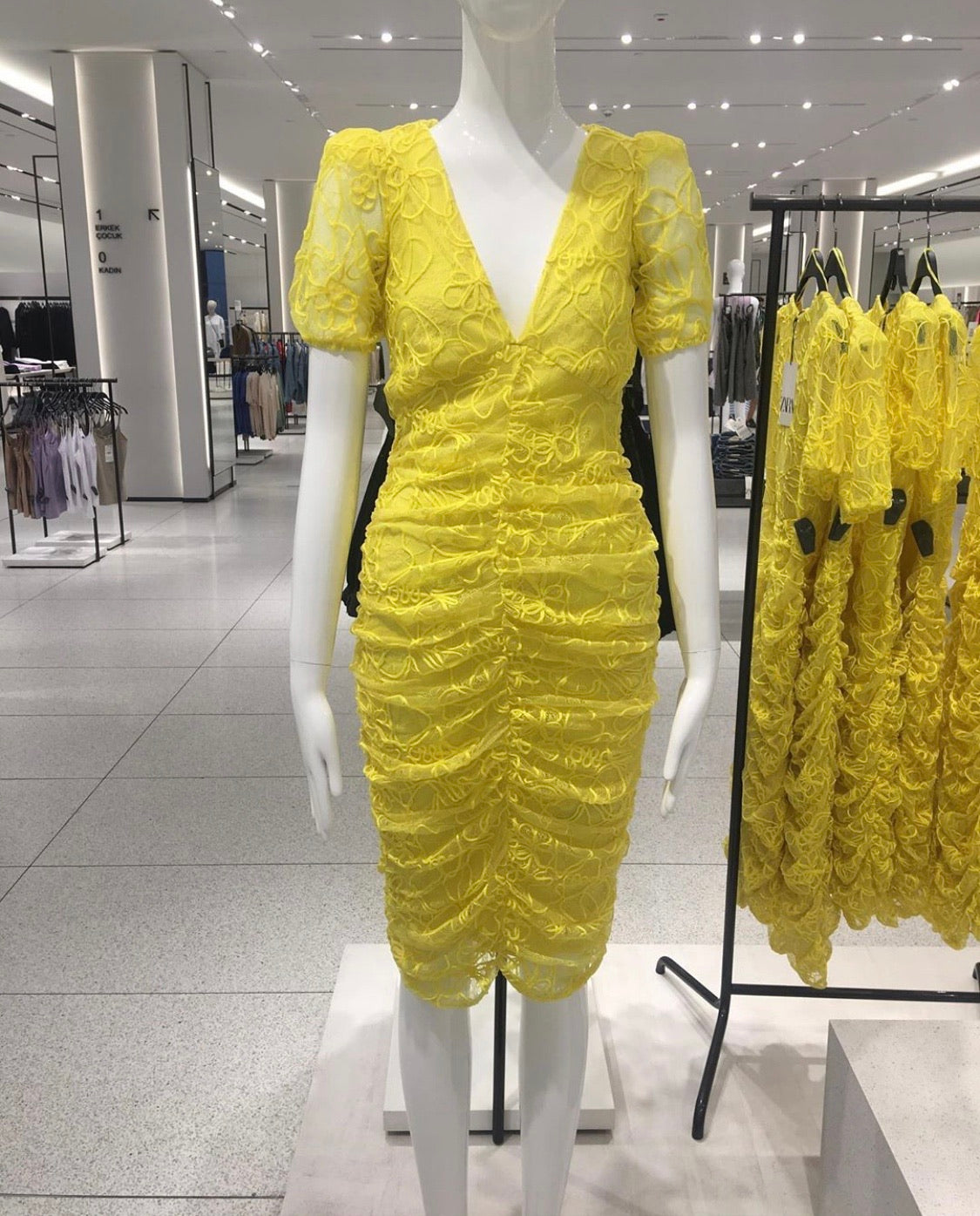 Embroidered MIDI Dress DRESSED Embroidered MIDI Dress DRESSED